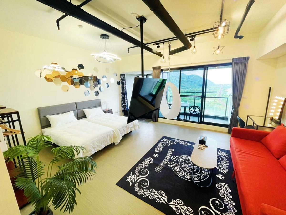 شقة Toucheng Happyhouse頭城黑皮家 附早餐 المظهر الخارجي الصورة